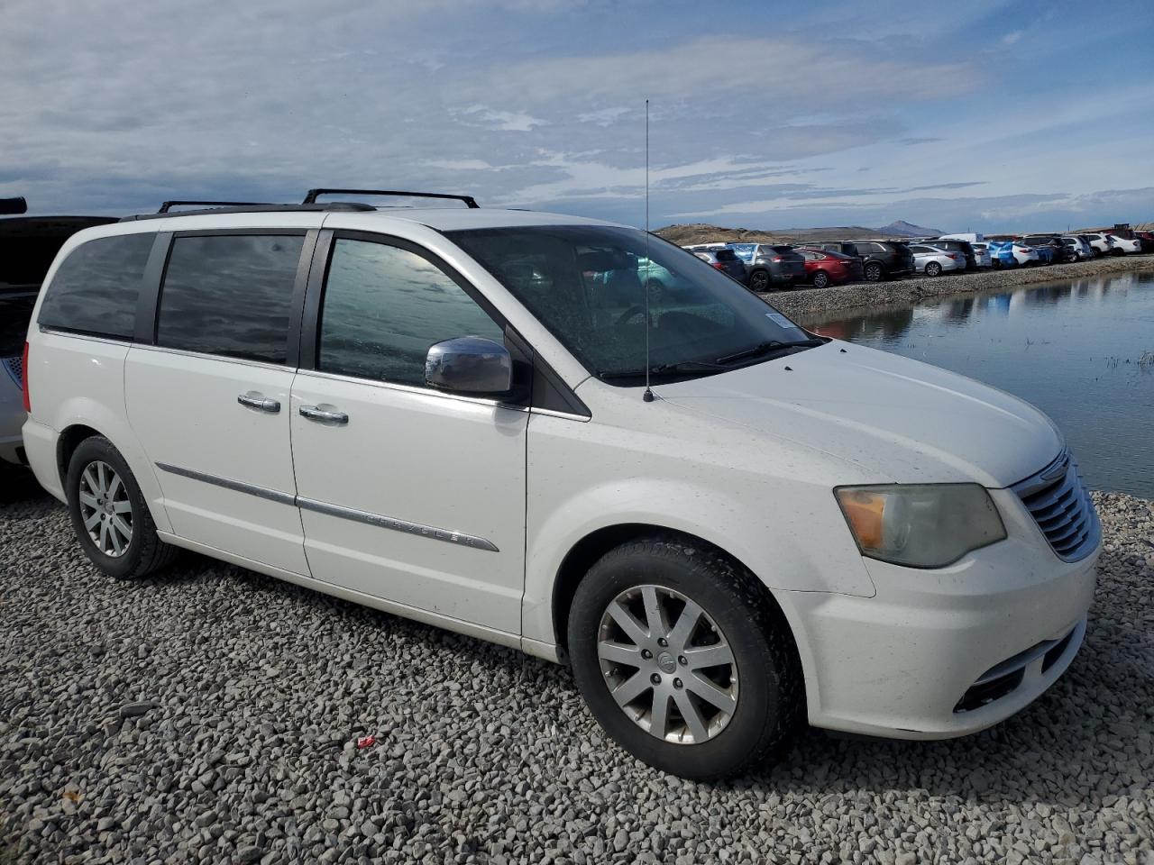 2011 Chrysler Town & Country - Image 4