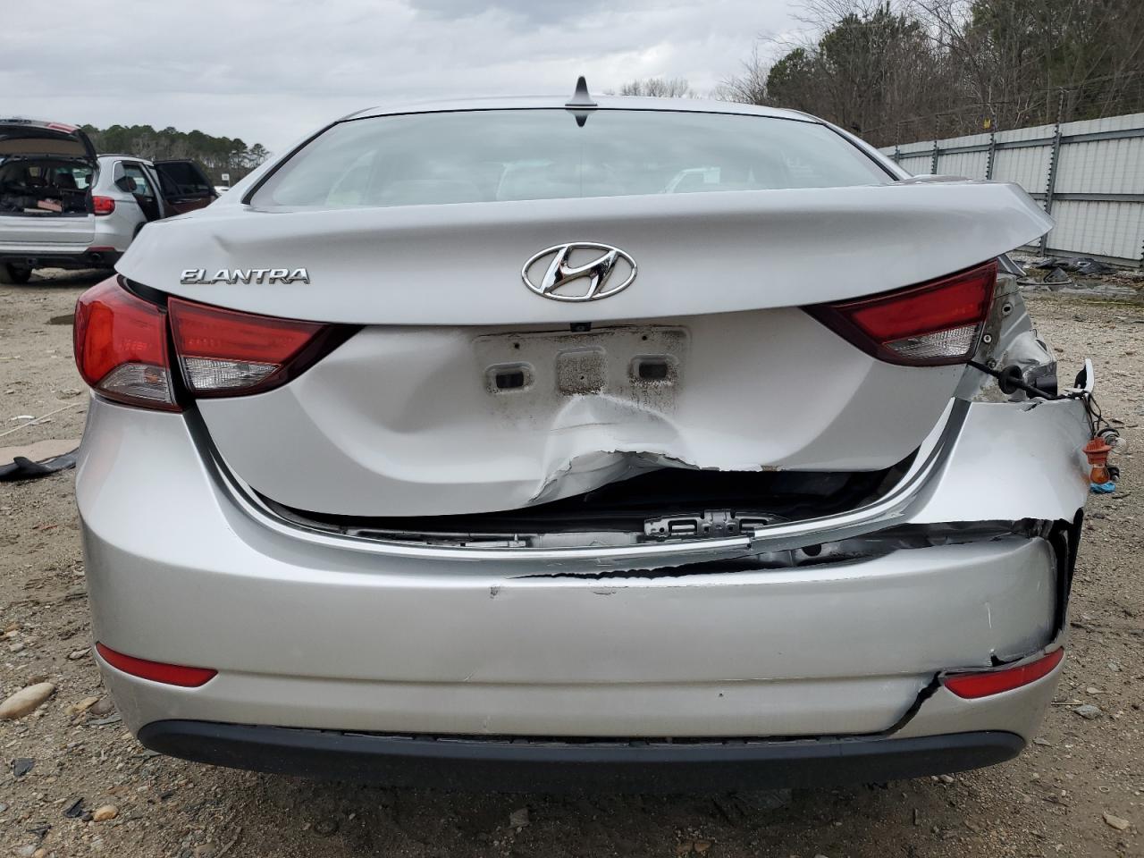 2014 Hyundai Elantra - Image 6