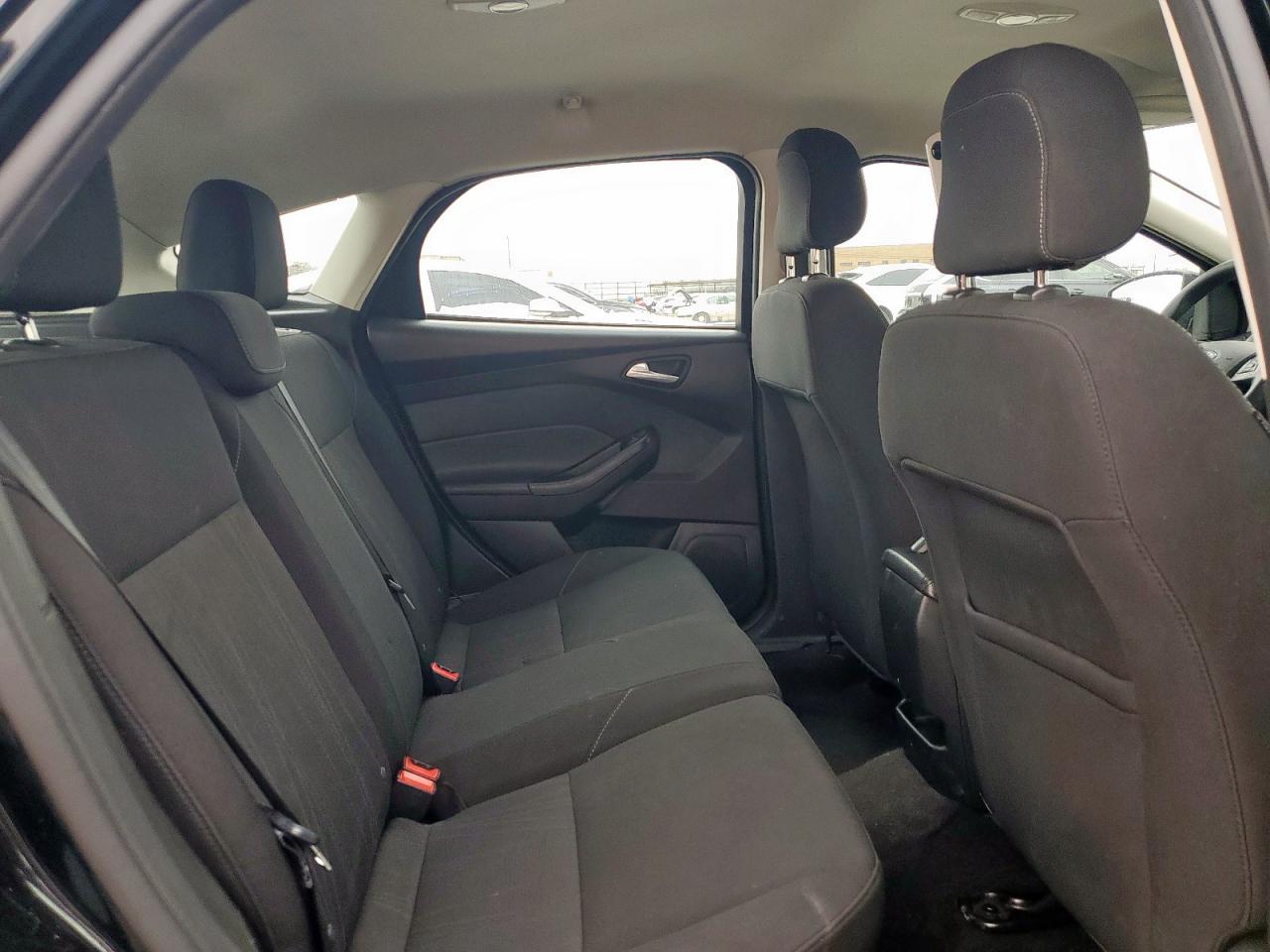 1FADP3K21JL229631 FORD FOCUS 2018