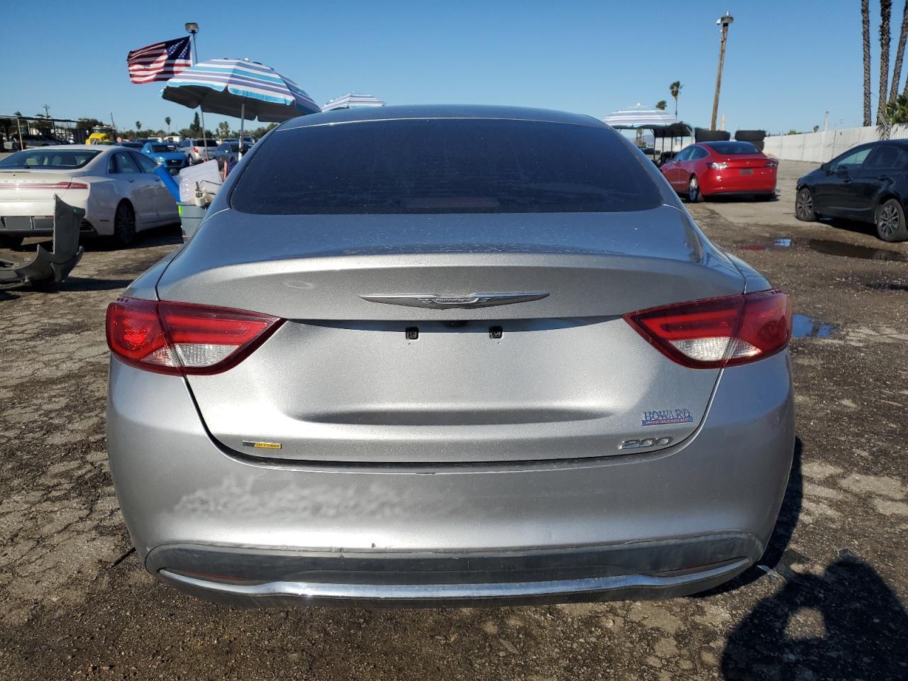 2016 Chrysler 200 - Image 6