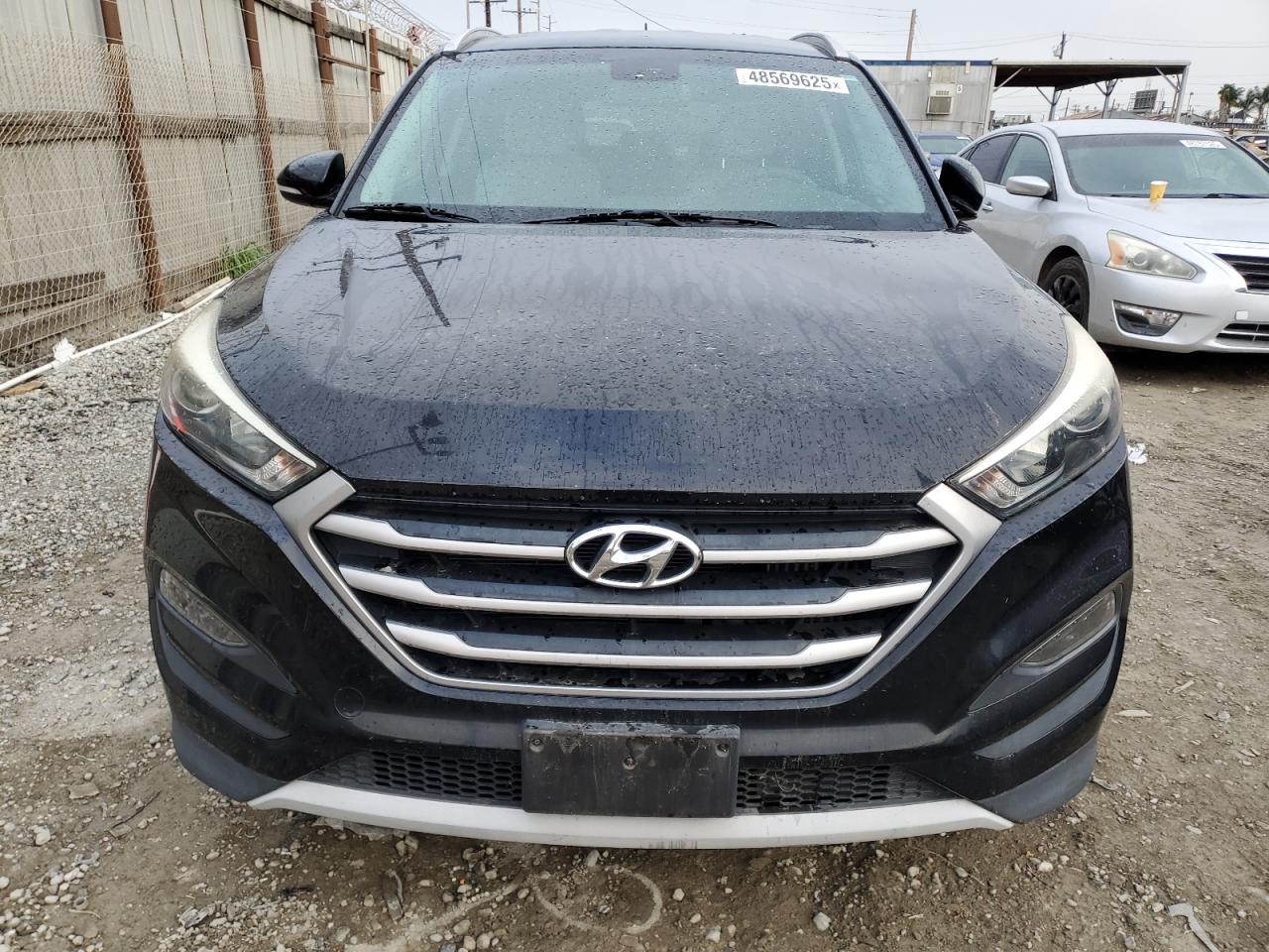 2017 Hyundai Tucson - Image 5