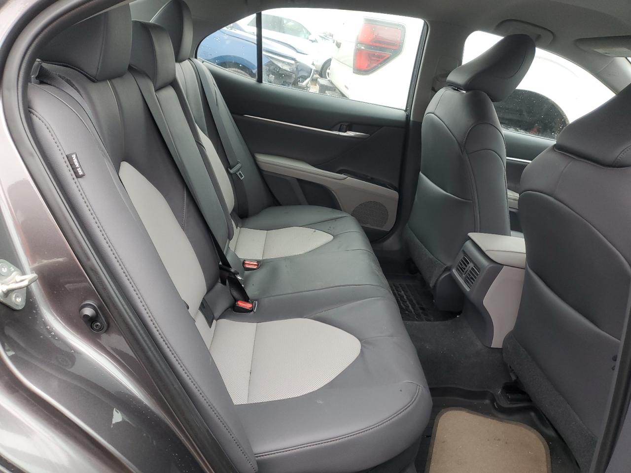 2020 Toyota Camry - Image 10
