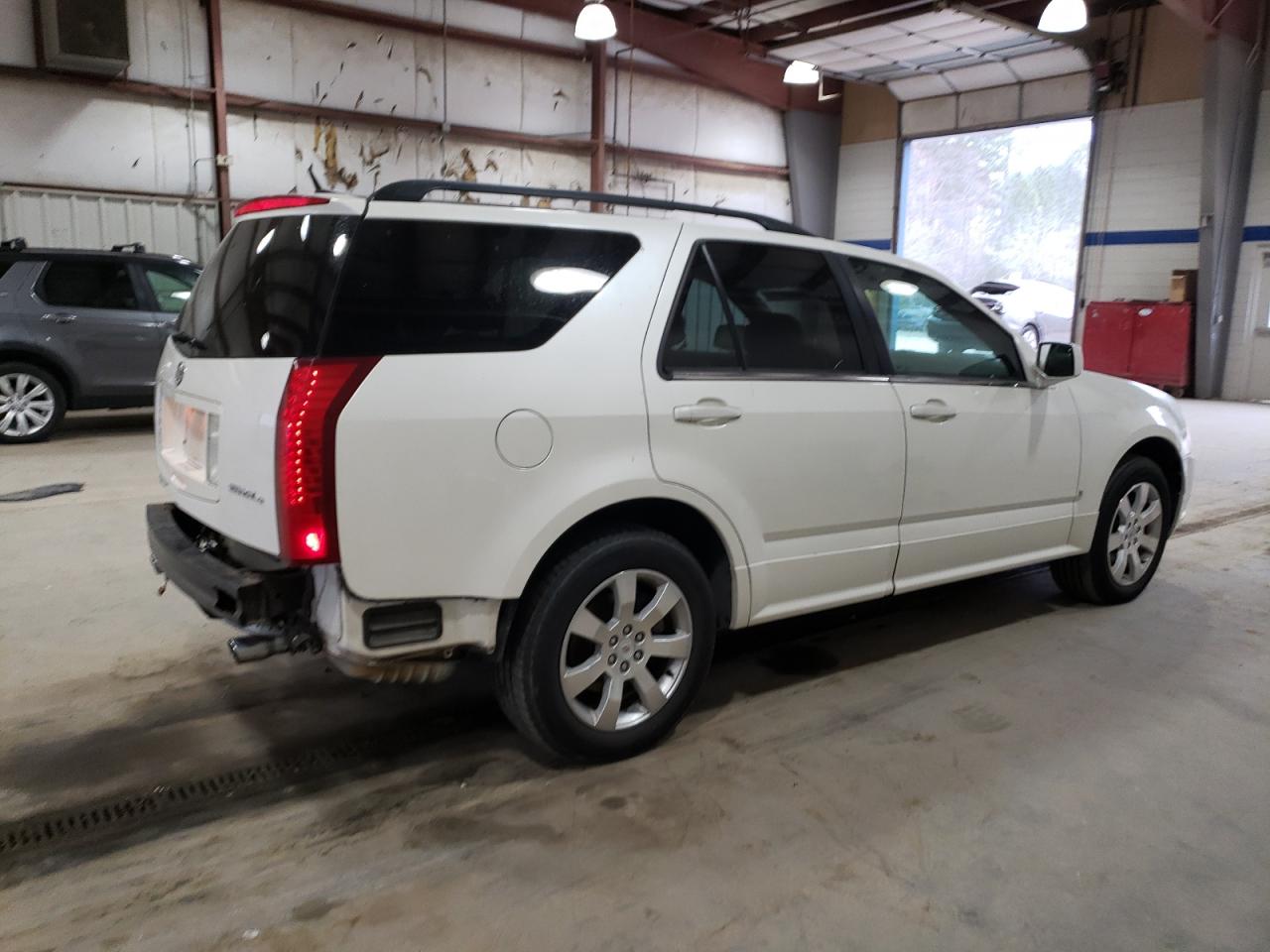 2008 Cadillac SRX - Image 3