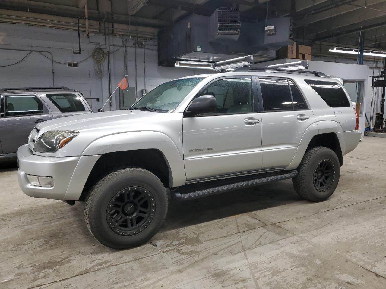 2005 Toyota 4Runner - Image 1