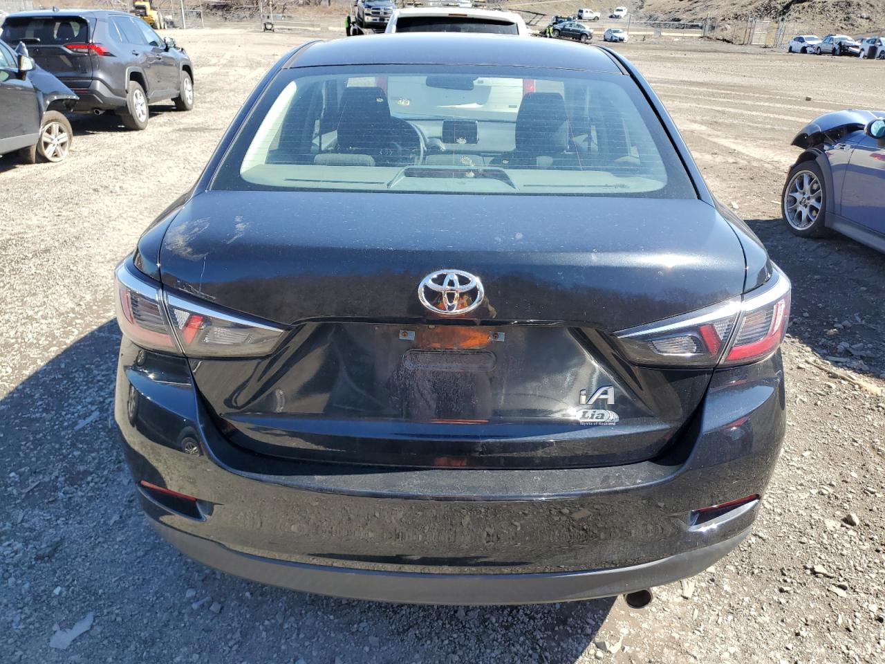 3MYDLBYV0JY316690 TOYOTA YARIS 2018