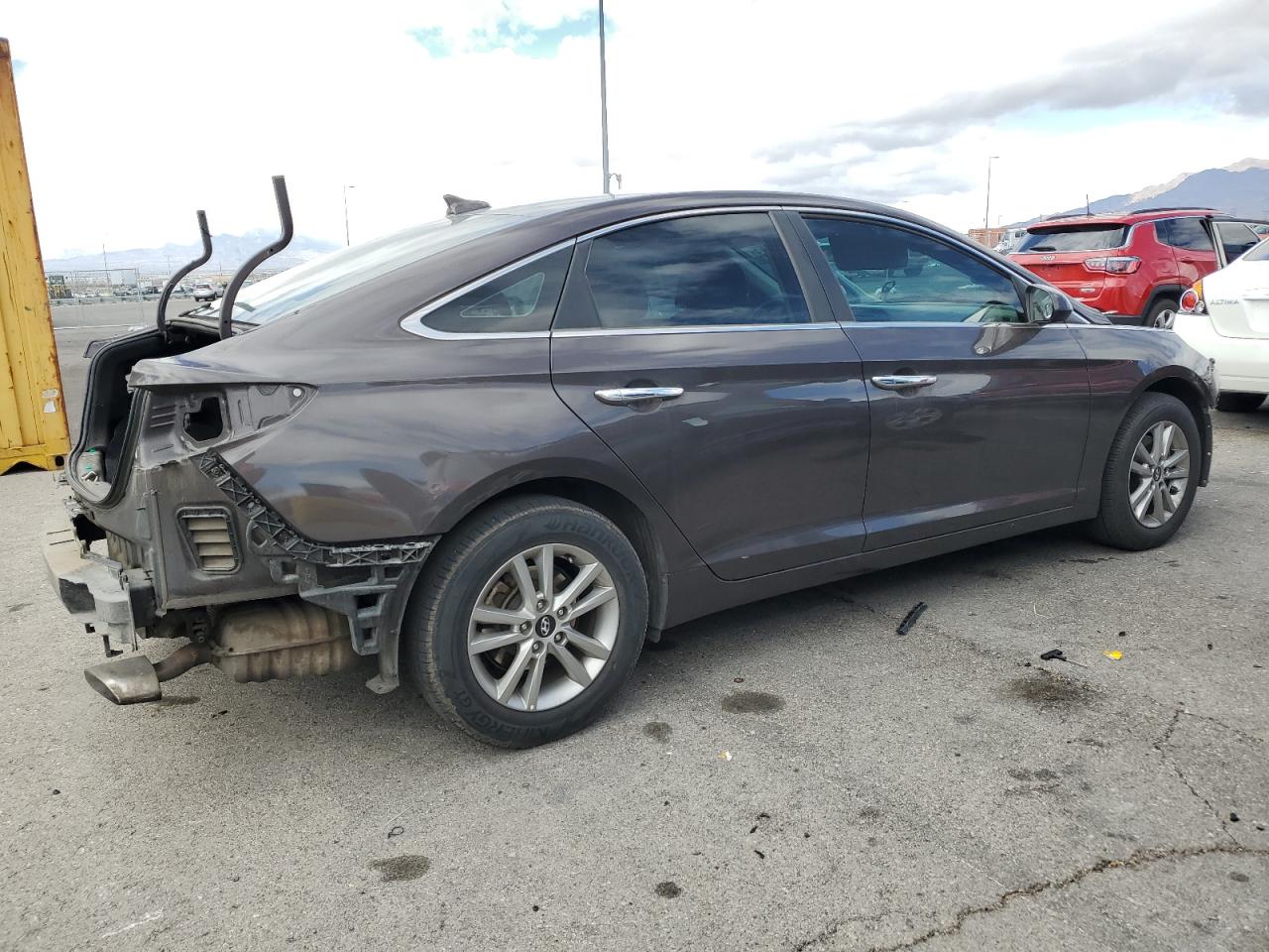 2017 Hyundai Sonata - Image 3