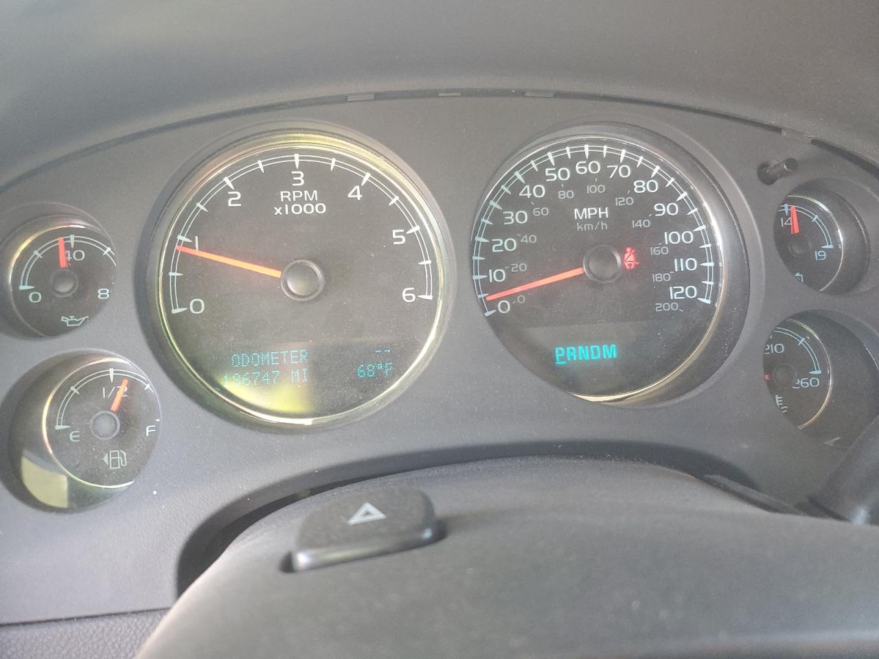 2008 Chevrolet Suburban - Image 9