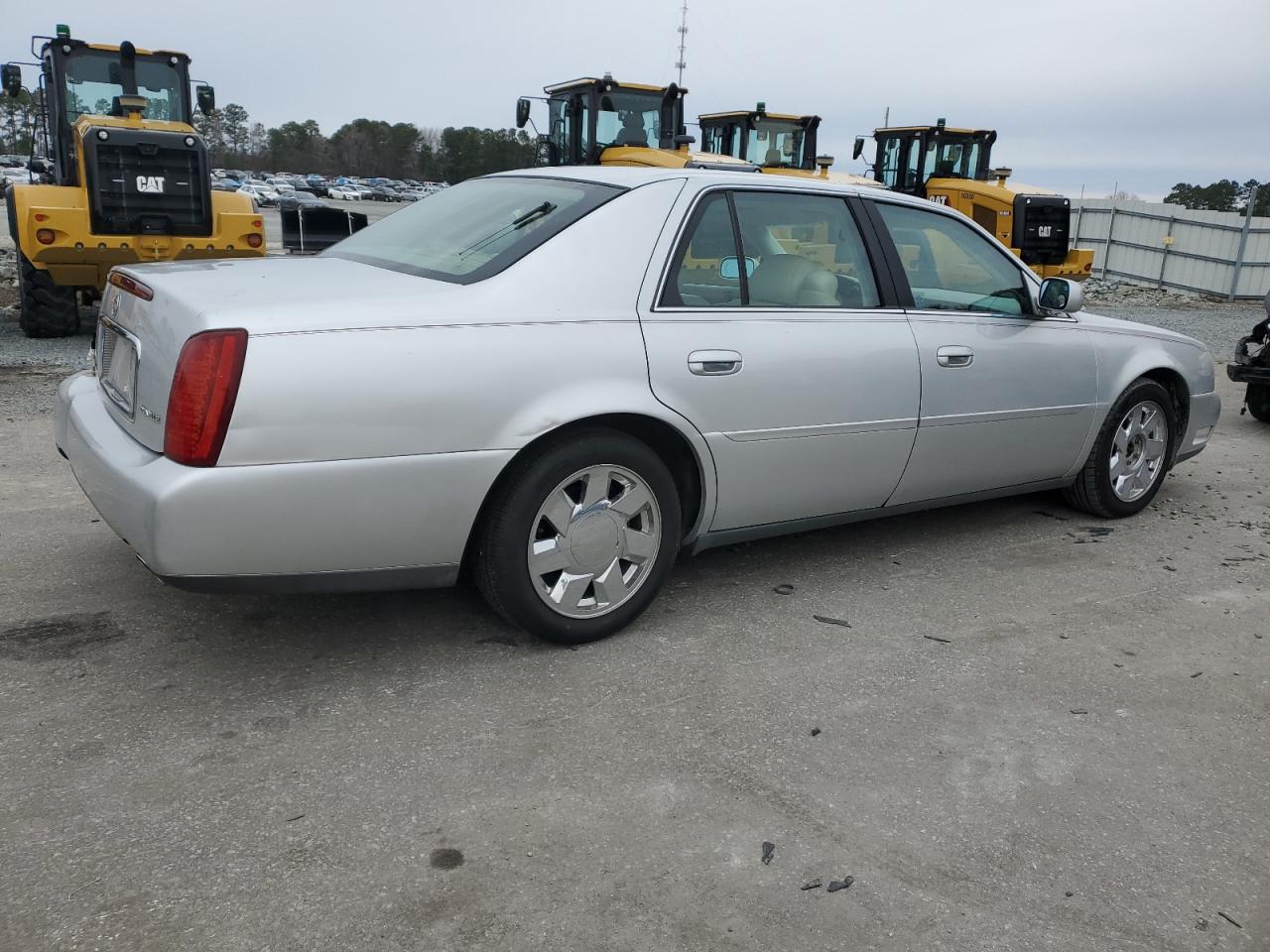 2003 Cadillac De Ville - Image 3