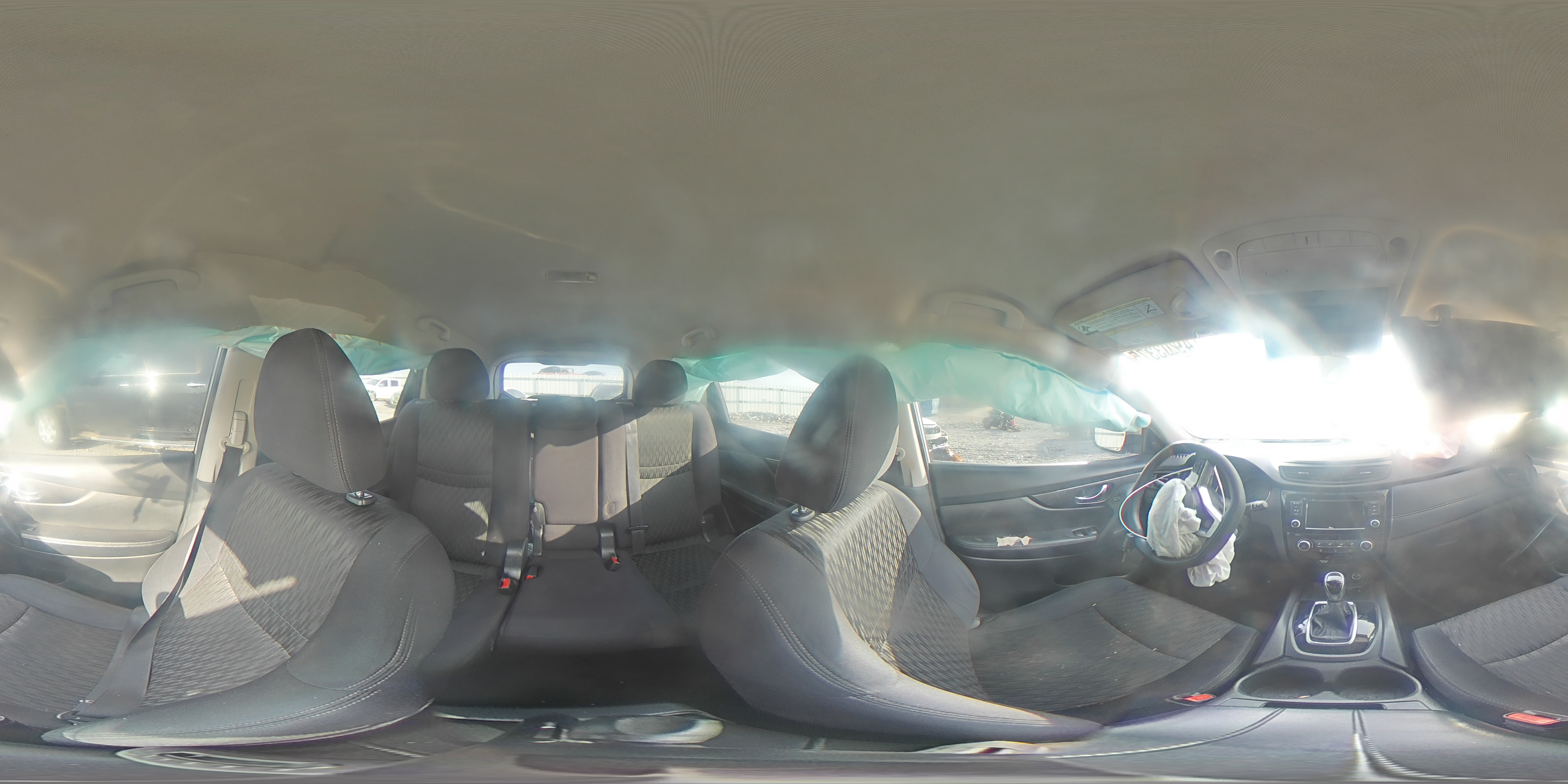 2018 Nissan Rogue - Image 14