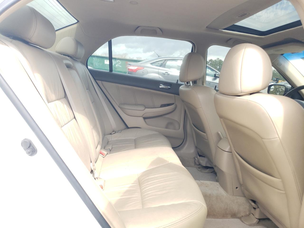 2007 Honda Accord - Image 10