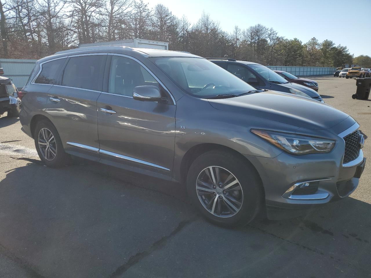 2019 Infiniti QX60 - Image 4