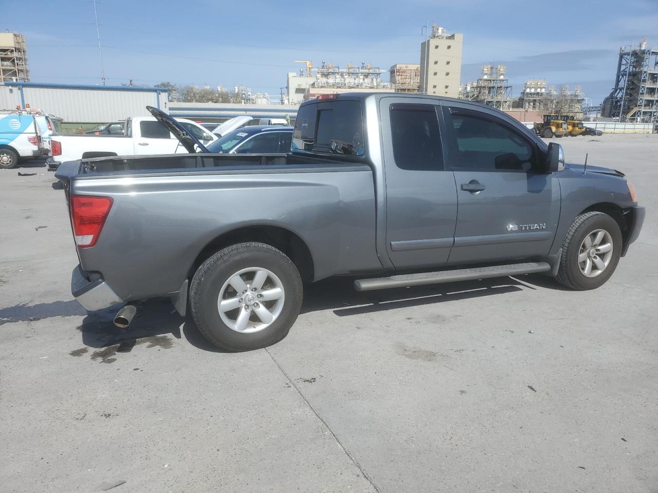 2014 Nissan Titan - Image 3