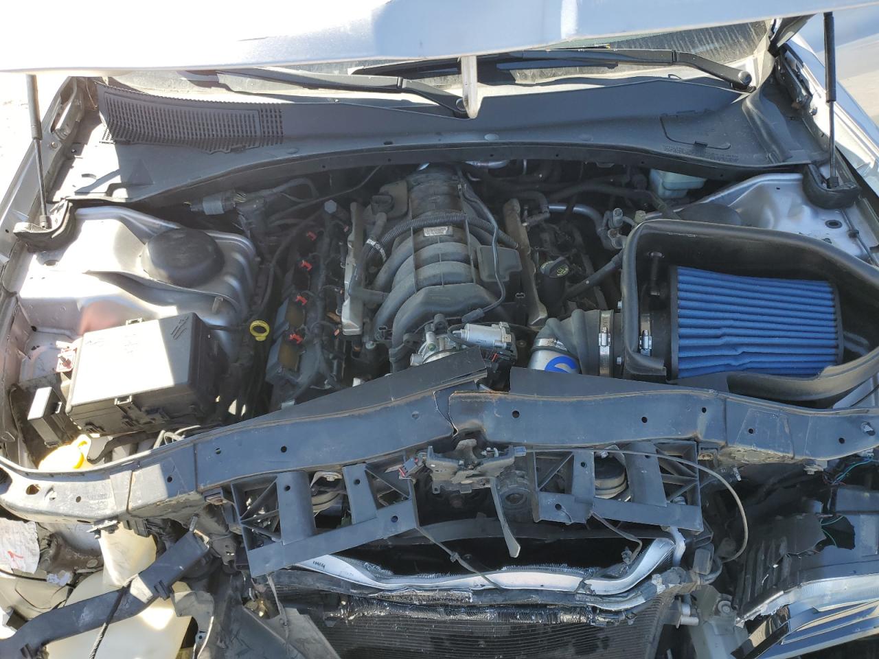2014 Chrysler 300 - Image 11
