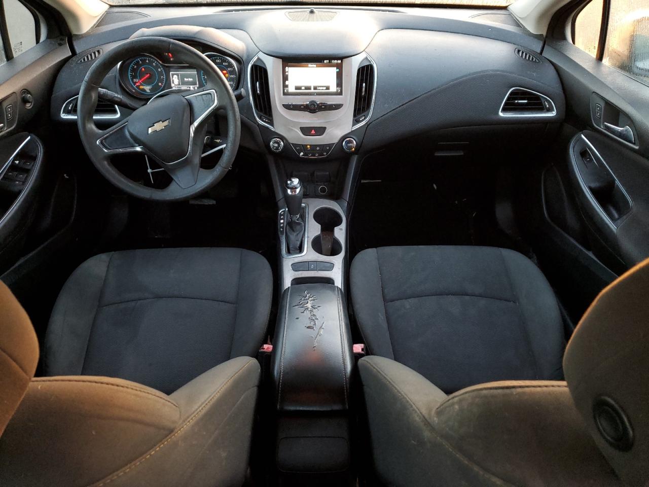 2017 Chevrolet Cruze - Image 8