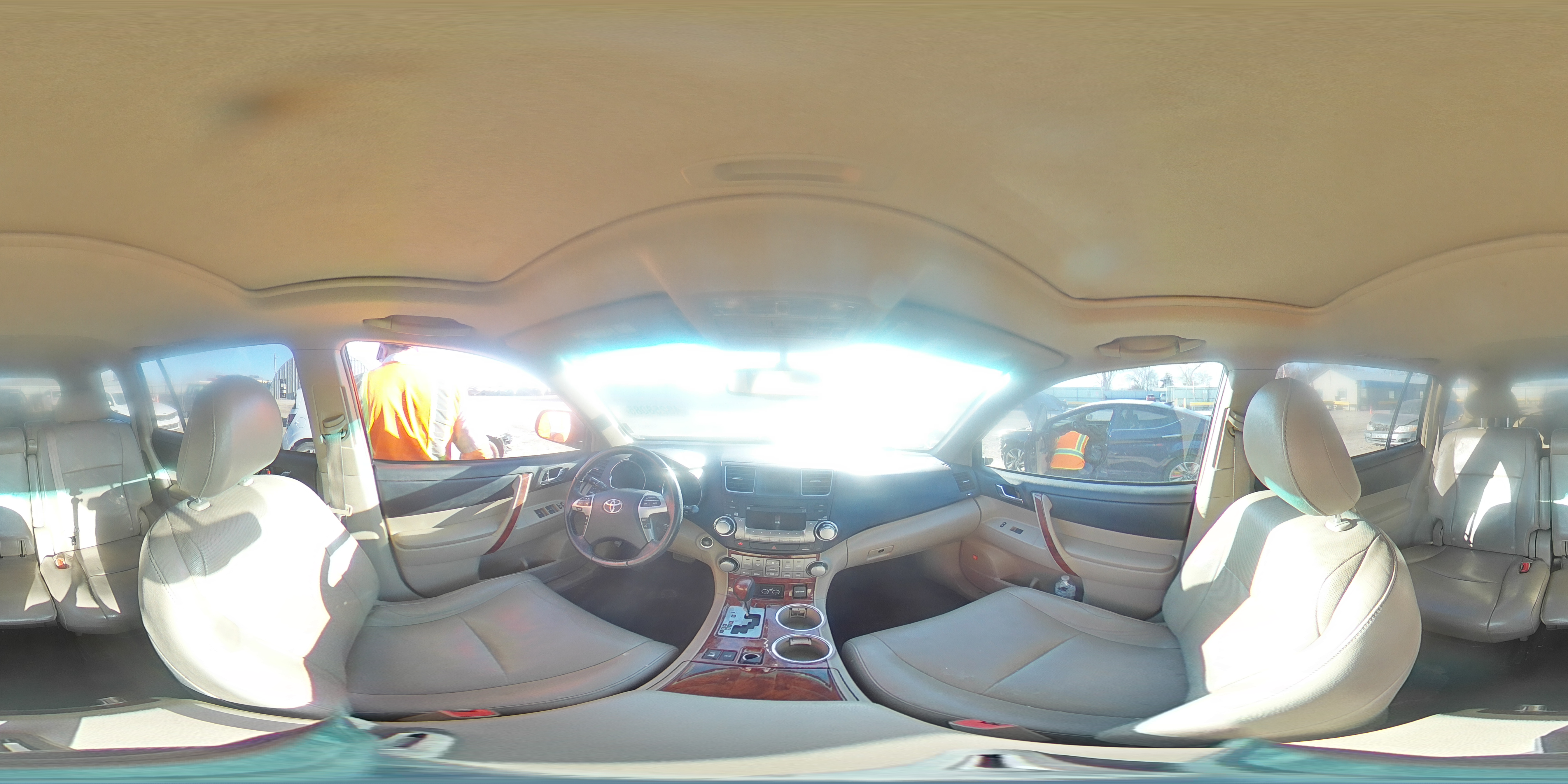 2011 Toyota Highlander - Image 14