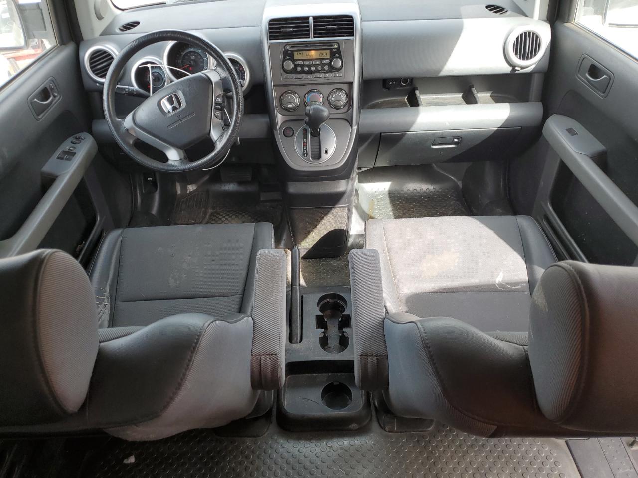 2004 Honda Element - Image 8