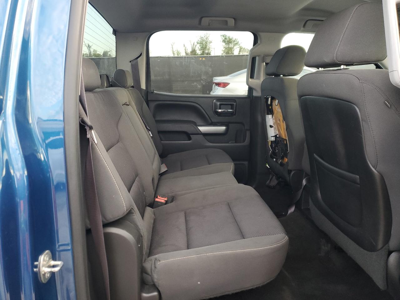 2015 Chevrolet Silverado - Image 10