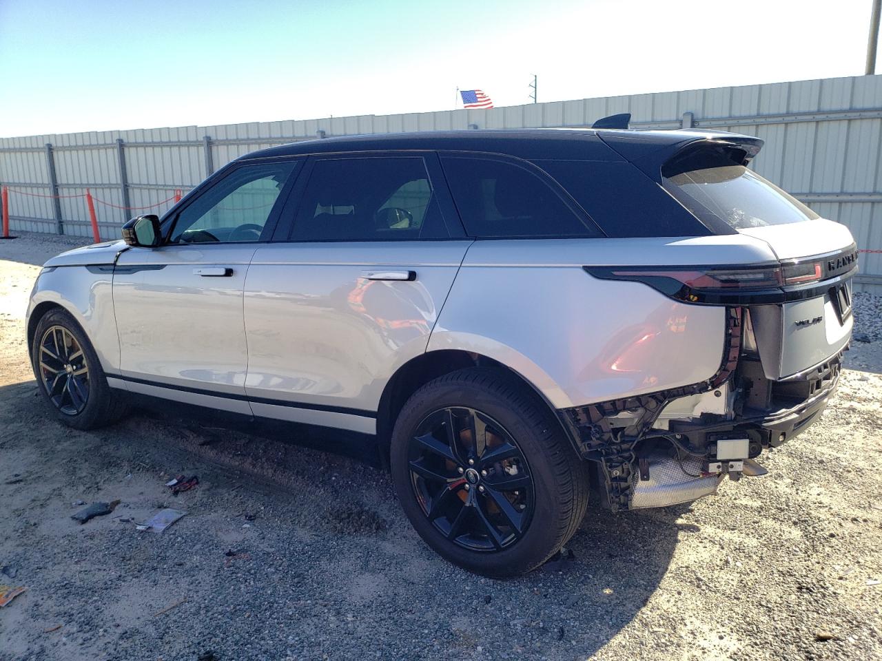 2024 Land Rover Range Rover - Image 2