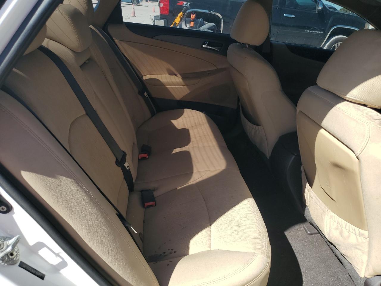 2011 Hyundai Sonata - Image 11
