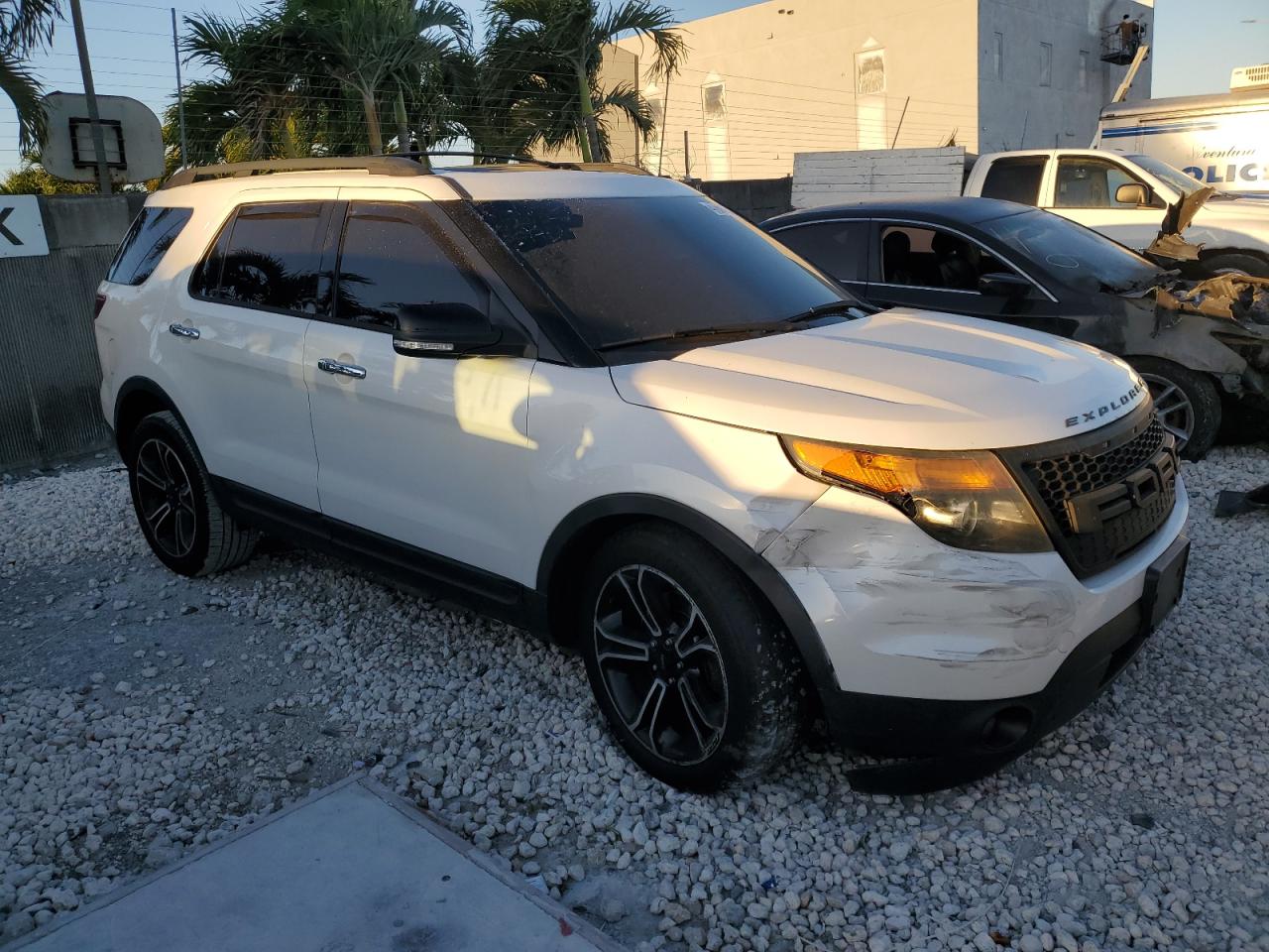 2013 Ford Explorer - Image 4