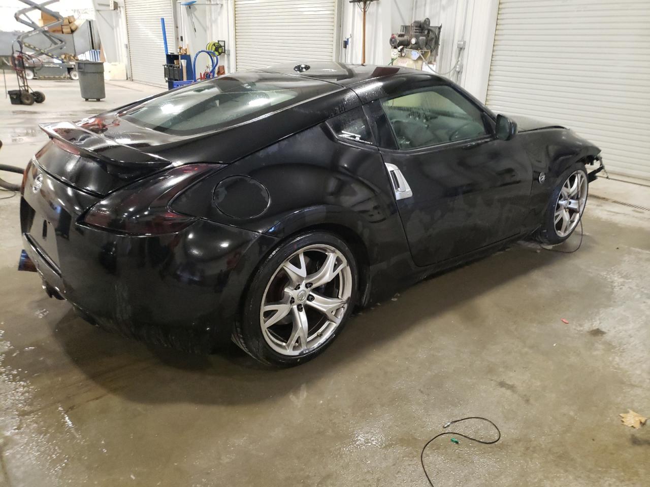 2009 Nissan 370Z - Image 3