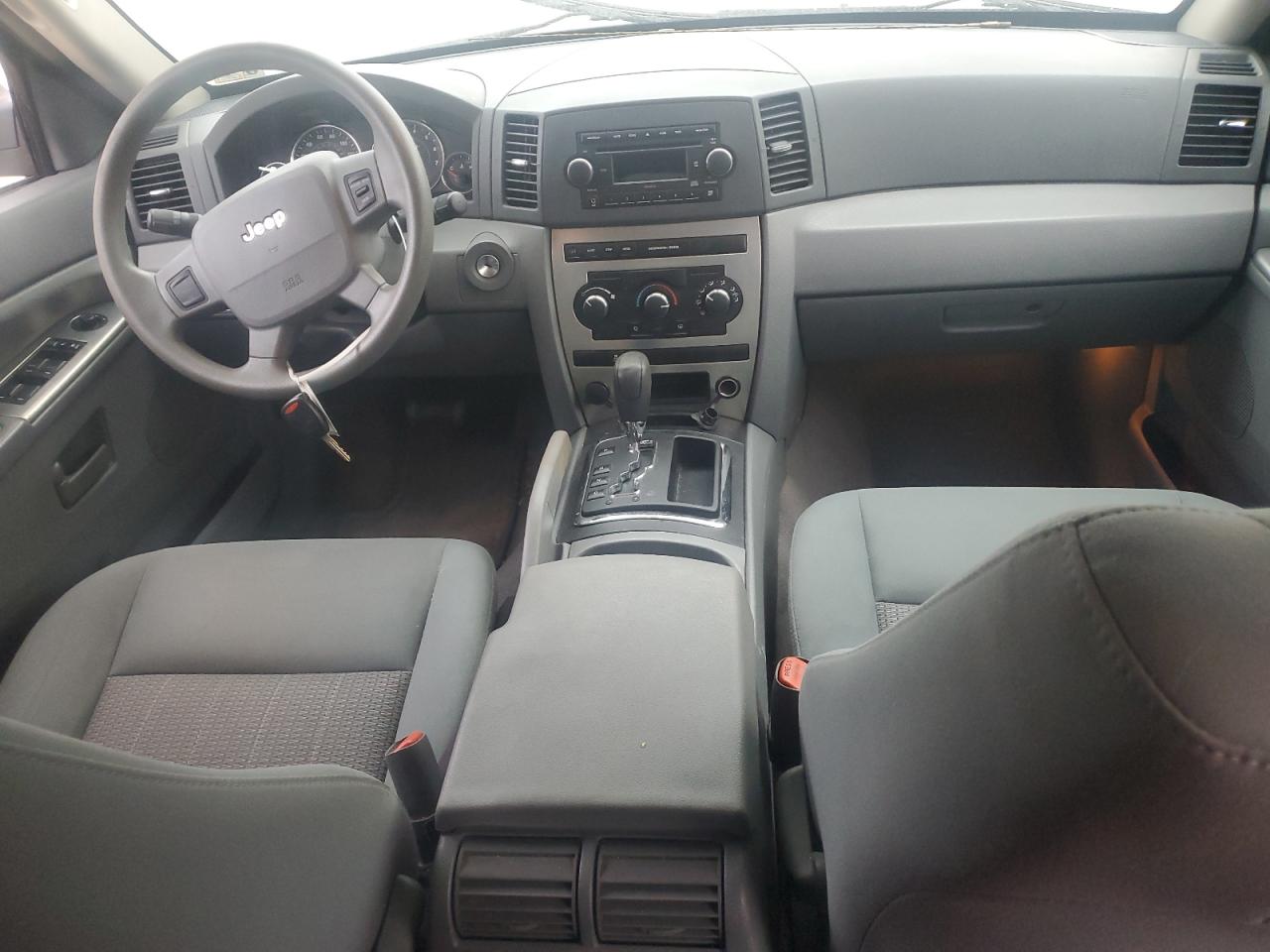 2007 Jeep Grand Cherokee Laredo VIN: 1J8GR48K87C607816 Lot: 49231545