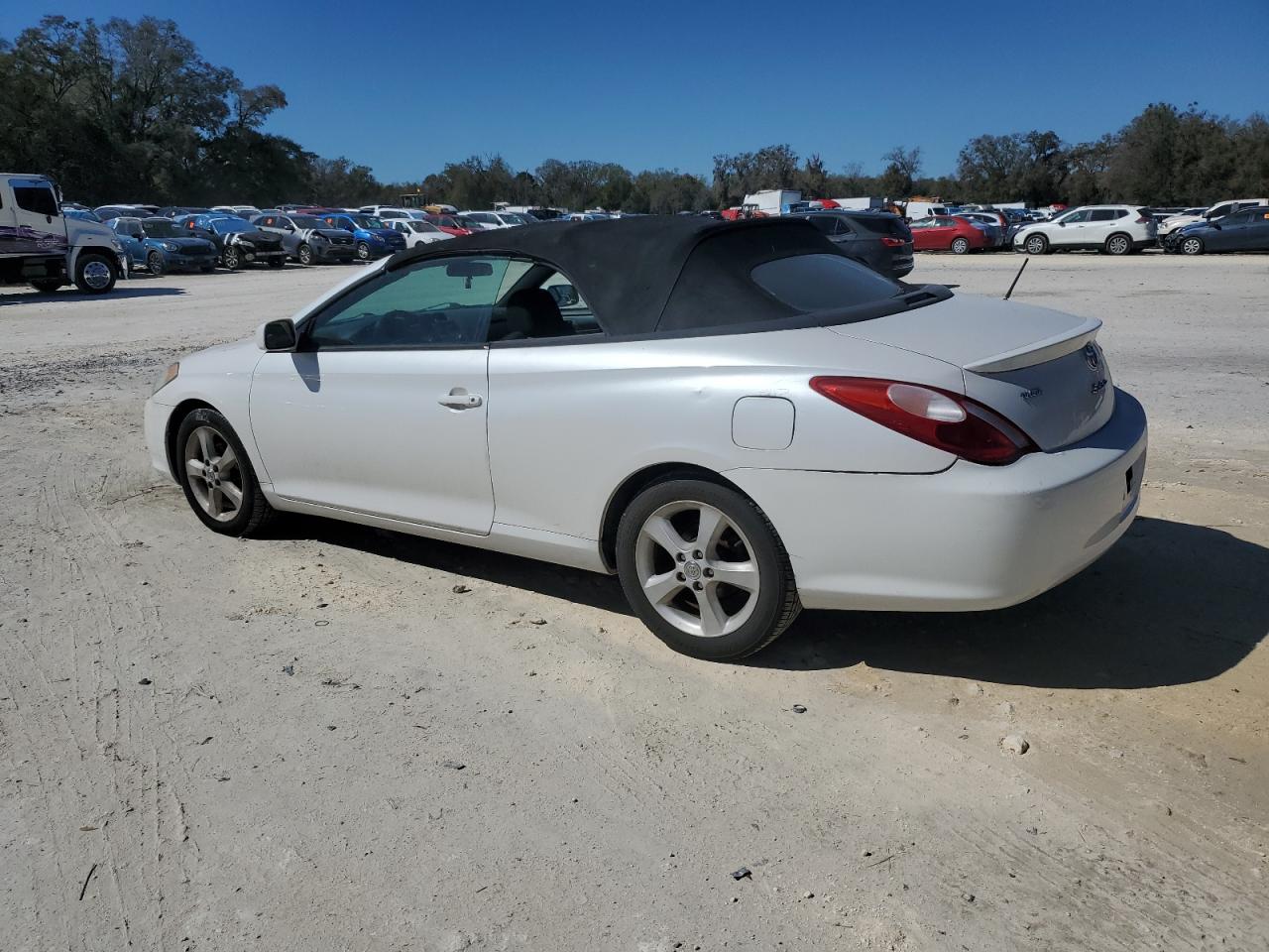 2006 Toyota Camry Solara - Image 2