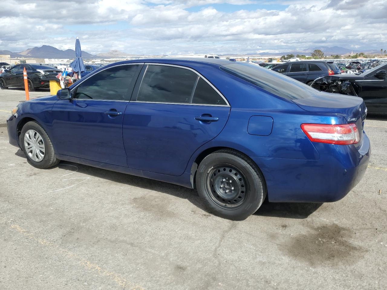 2011 Toyota Camry - Image 2