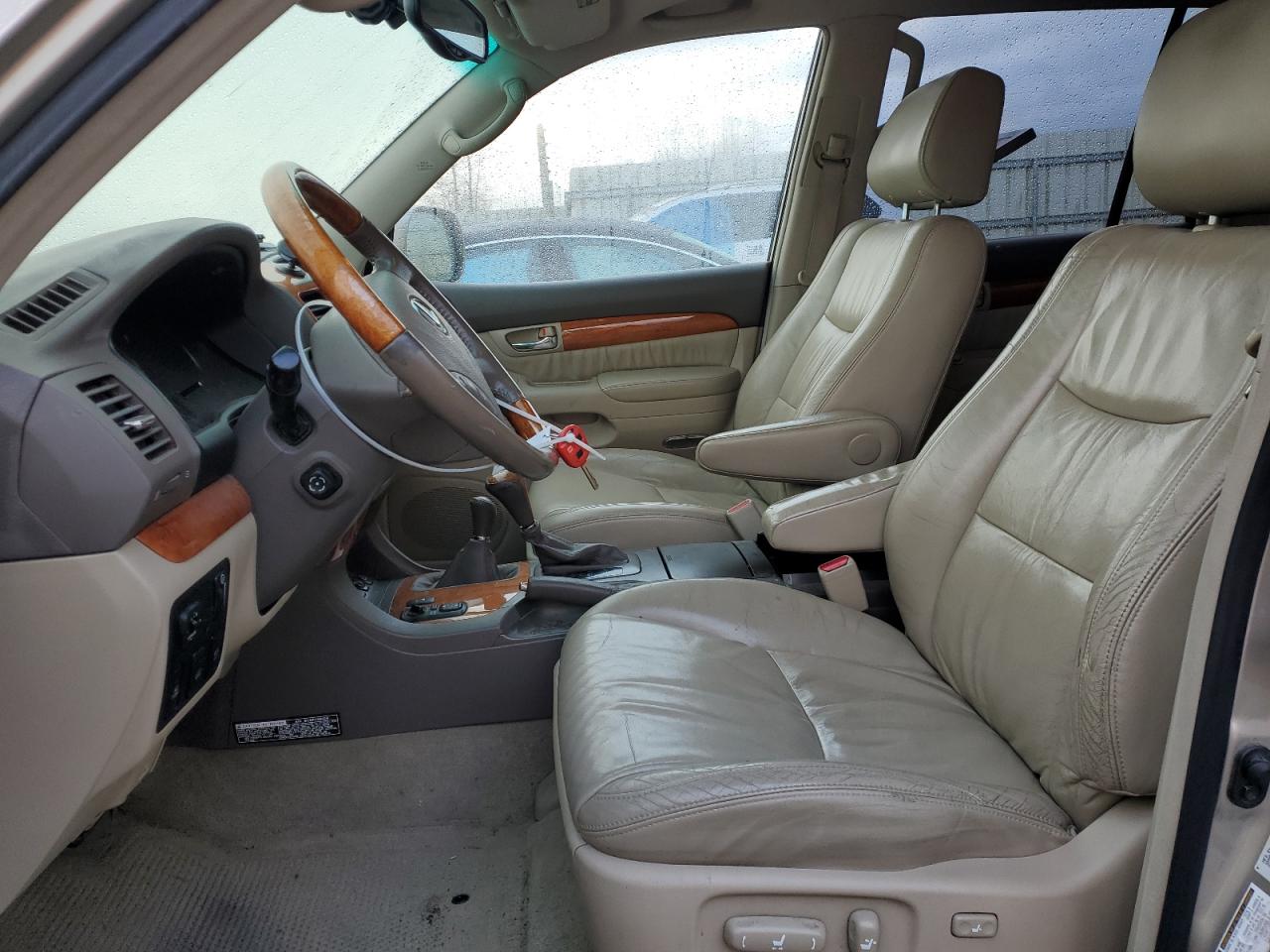 2004 Lexus GX - Image 7