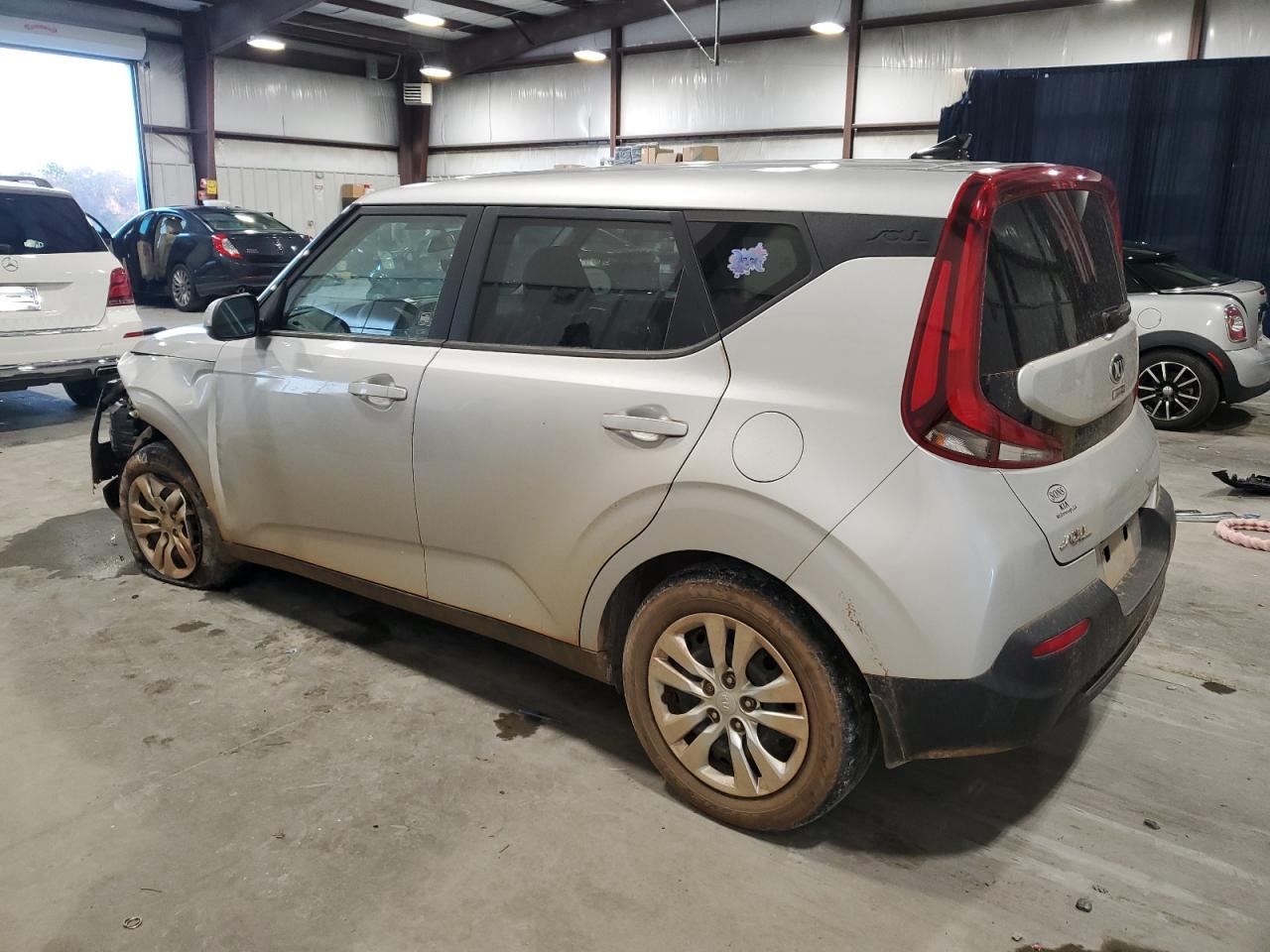 2021 Kia Soul - Image 2