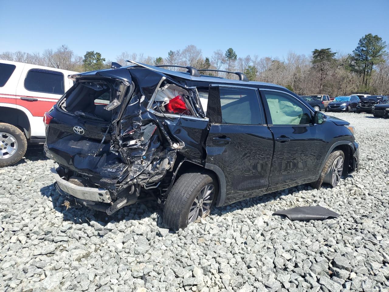 5TDKZRFH7JS533624 TOYOTA HIGHLANDER 2018