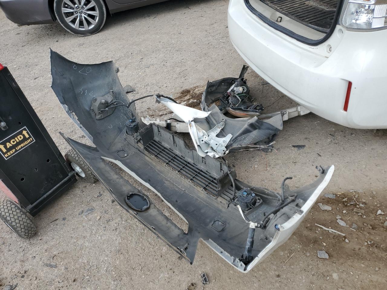 2012 Toyota Prius - Image 12