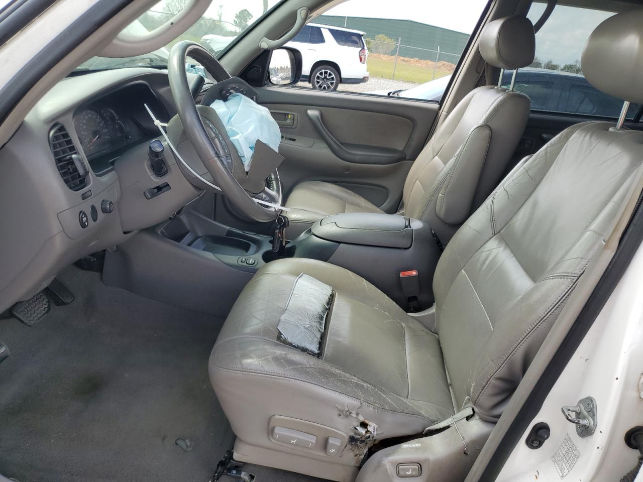 2003 Toyota Sequoia - Image 7