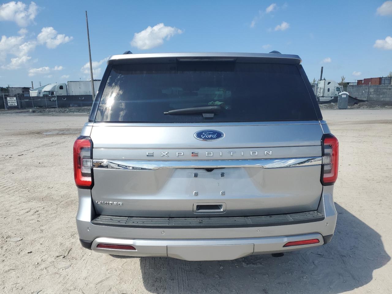 1FMJU1K88REA02821 FORD EXPEDITION 2024