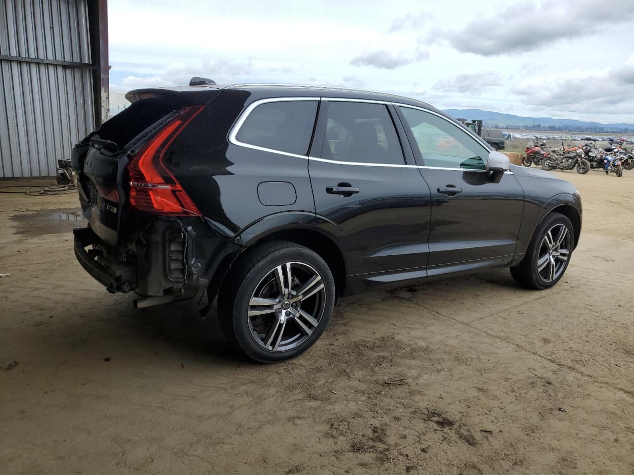 2019 Volvo XC60 - Image 3