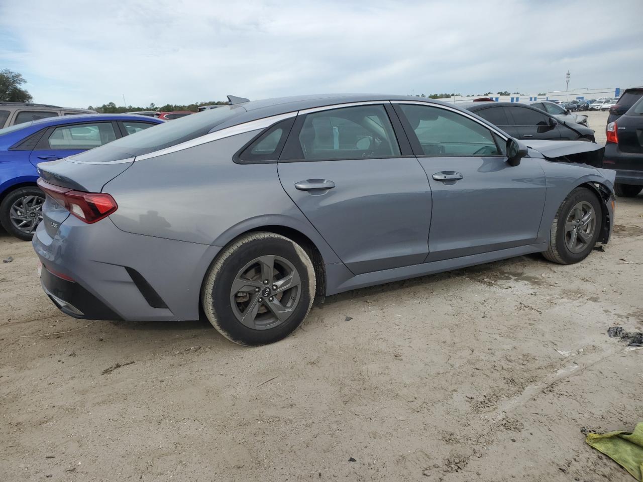 2021 Kia K5 - Image 3