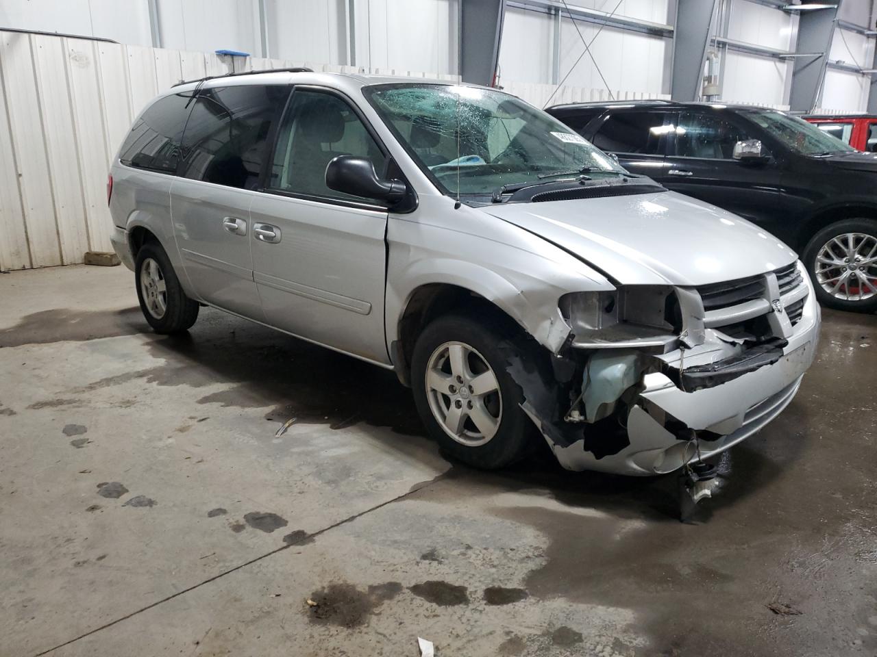 2005 Dodge Caravan - Image 4