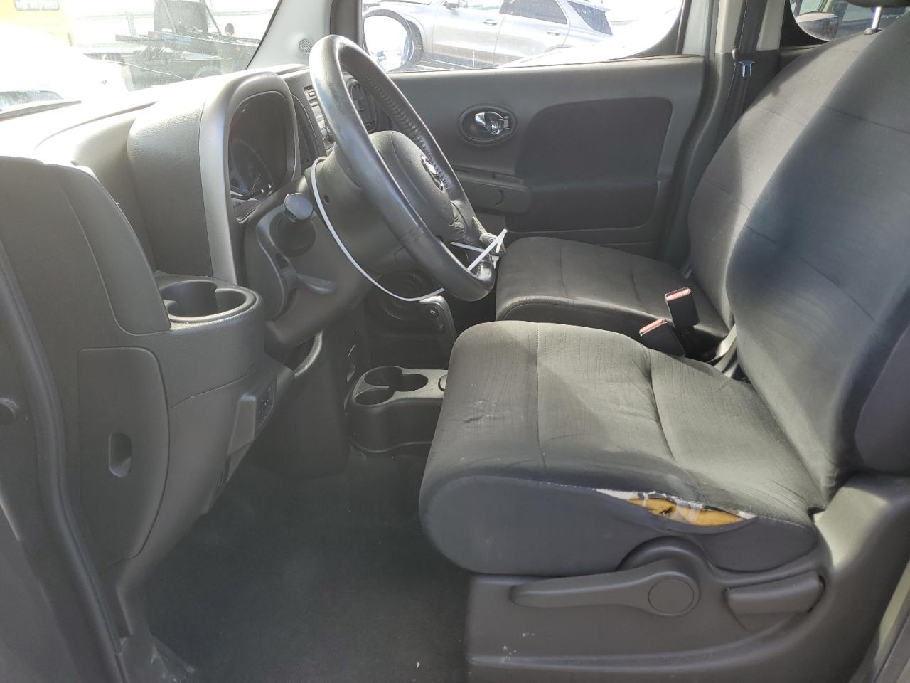 2010 Nissan Cube - Image 7