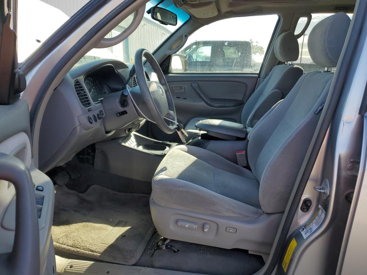 2006 Toyota Sequoia - Image 7