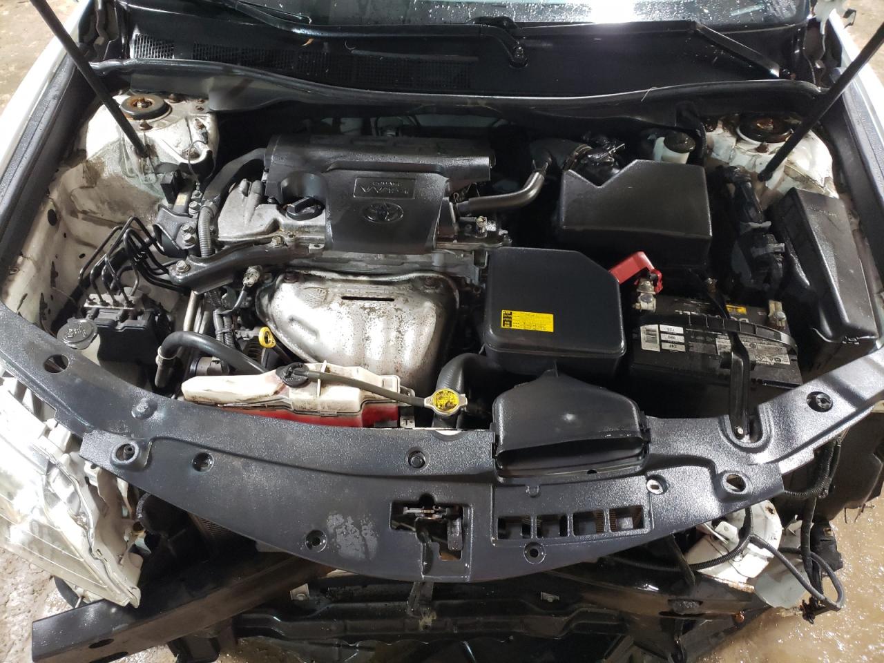2012 Toyota Camry - Image 11