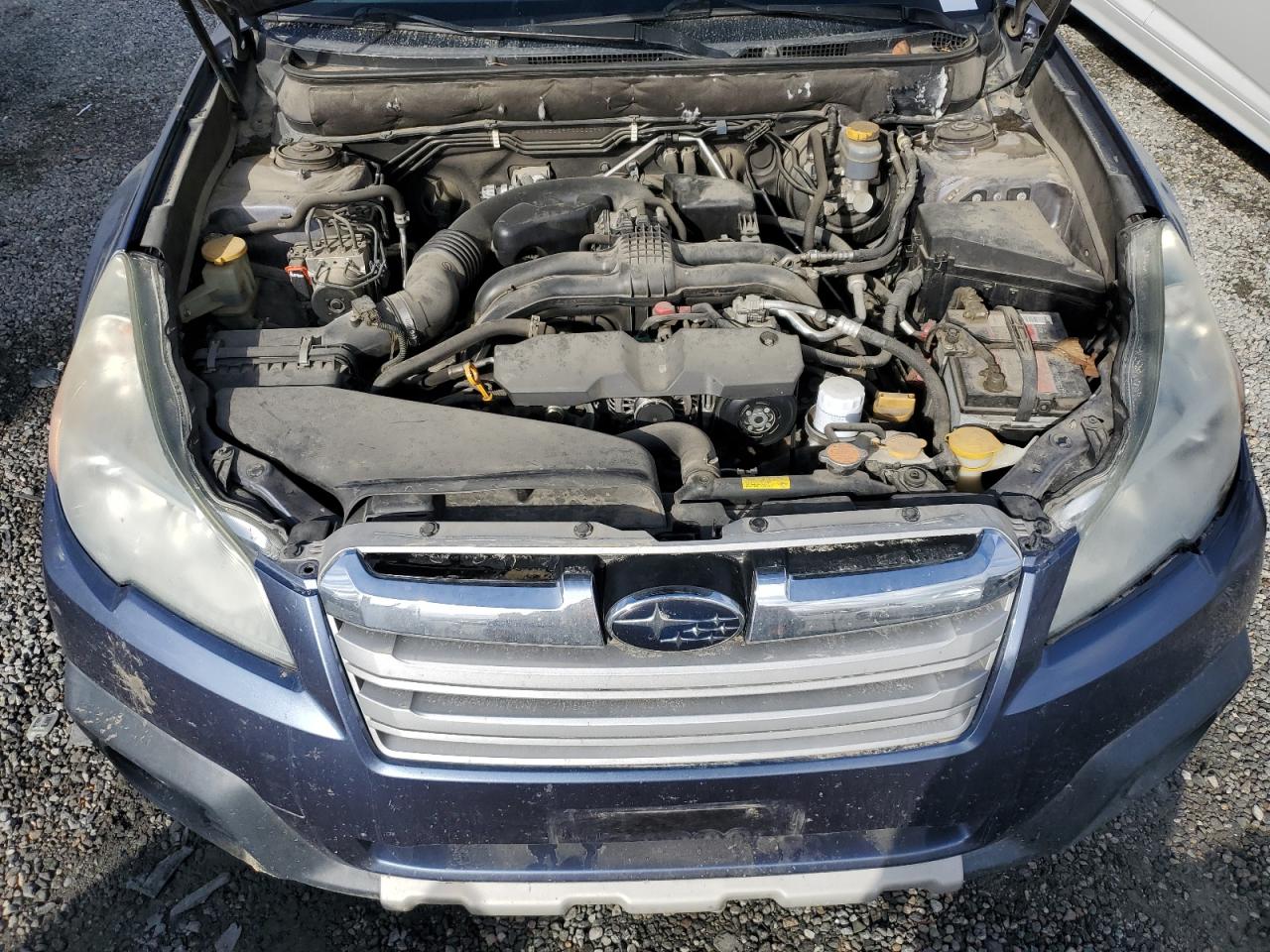 2014 Subaru Outback - Image 12