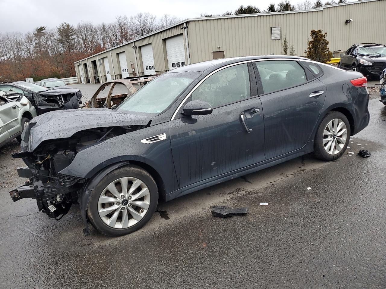 2016 Kia Optima Ex на продаже в Exeter, RI - Front End