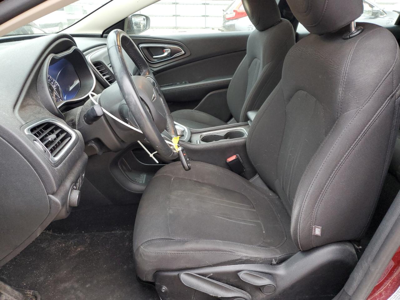 2016 Chrysler 200 - Image 7