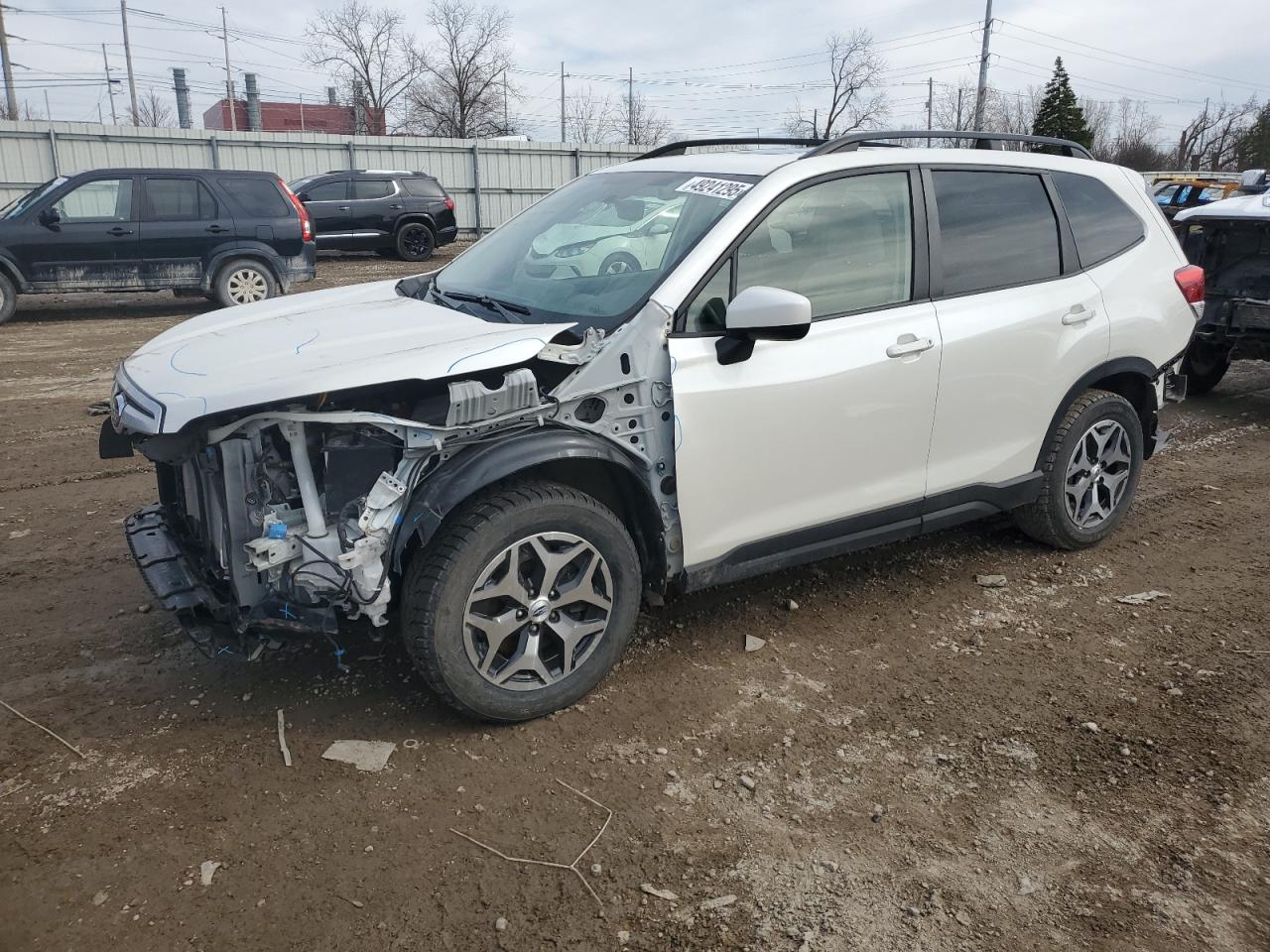 2021 Subaru Forester Premium იყიდება Lansing-ში, MI - Front End