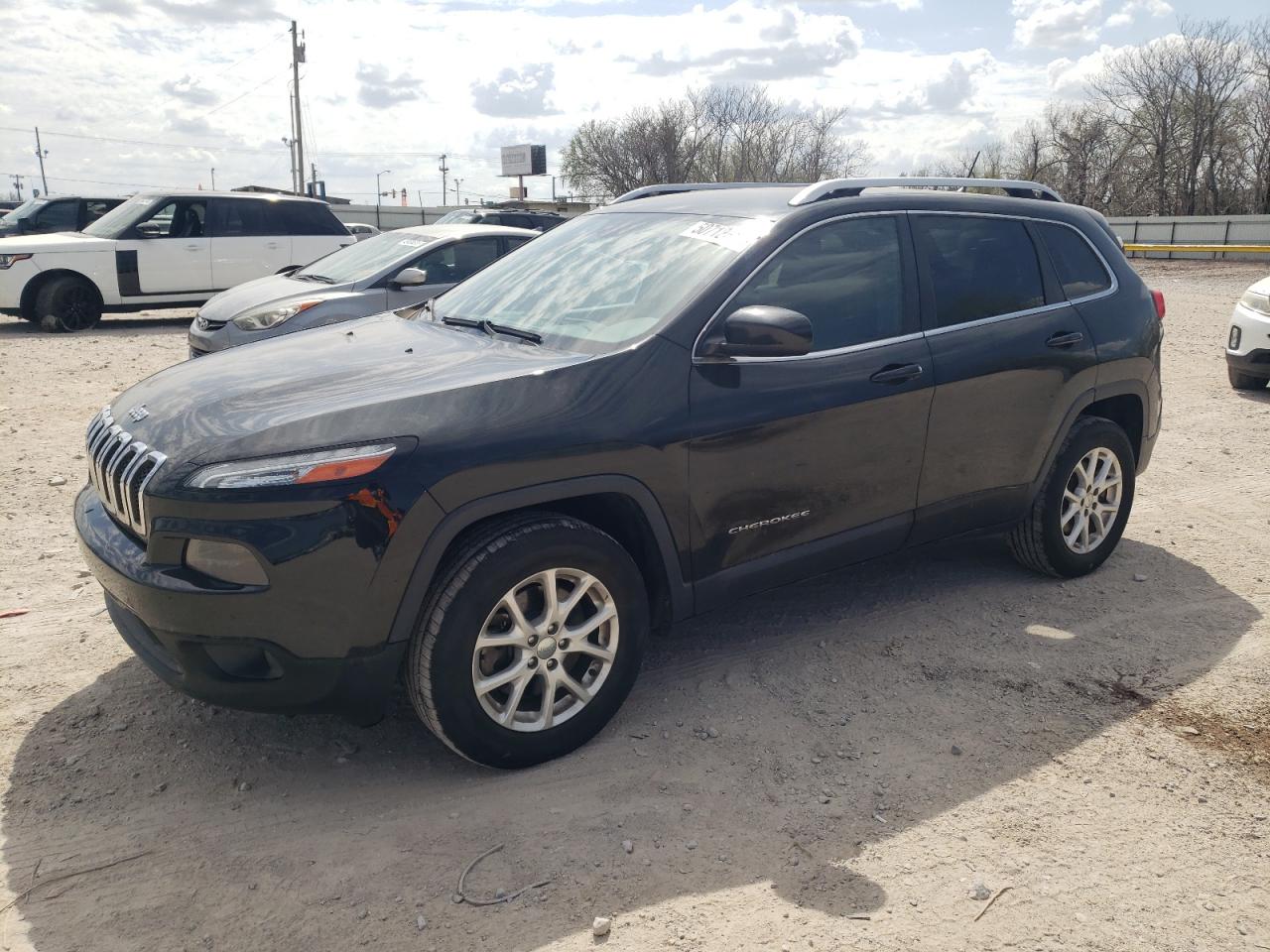 2015 Jeep Cherokee Latitude for Sale in Oklahoma City, OK - Rear End