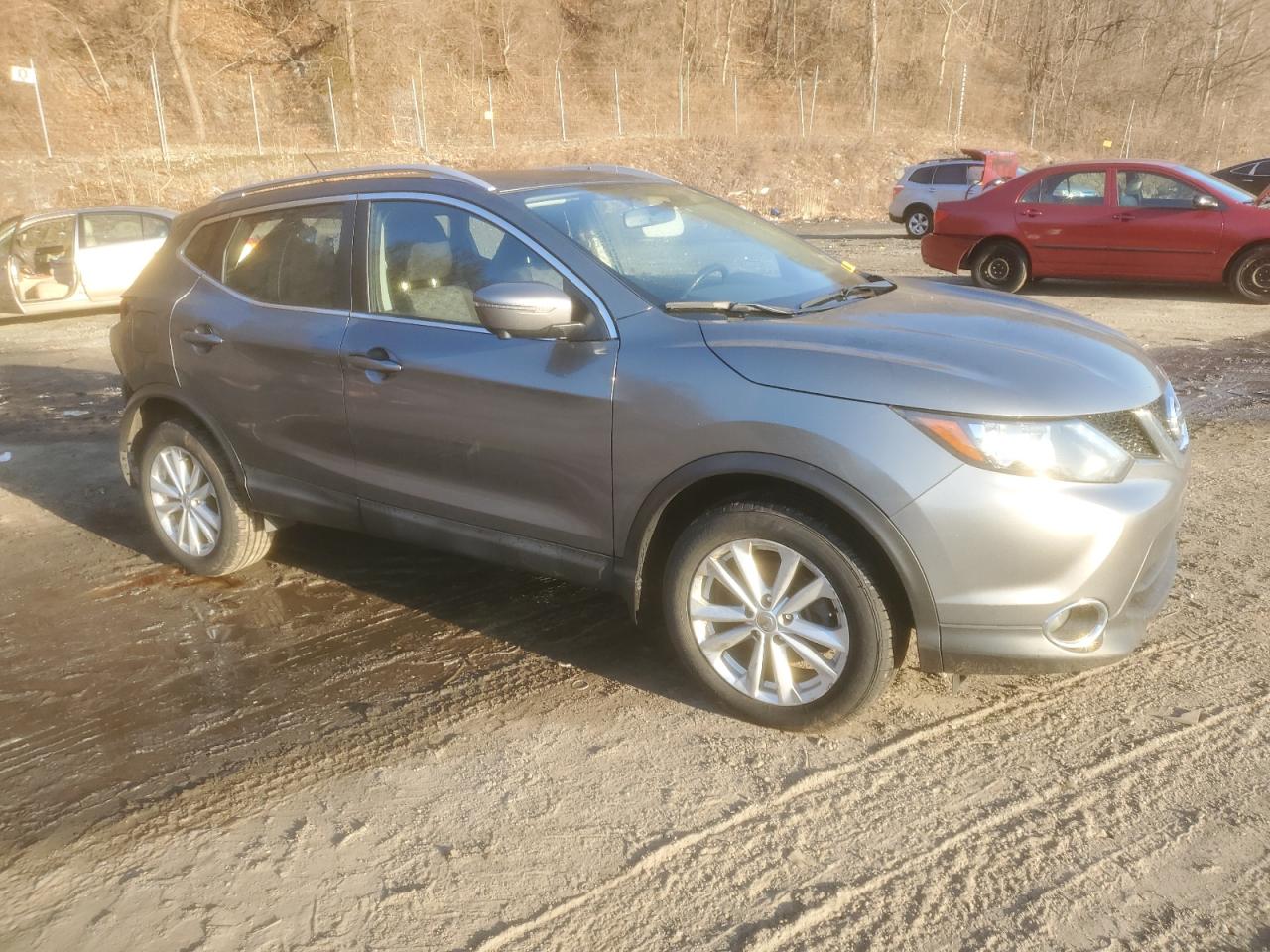 JN1BJ1CR4JW204839 NISSAN ROGUE 2018