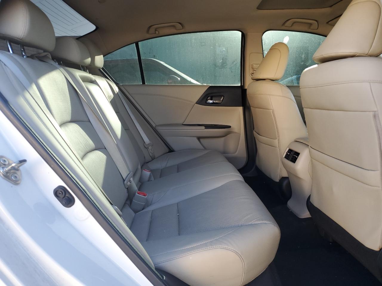2016 Honda Accord - Image 10