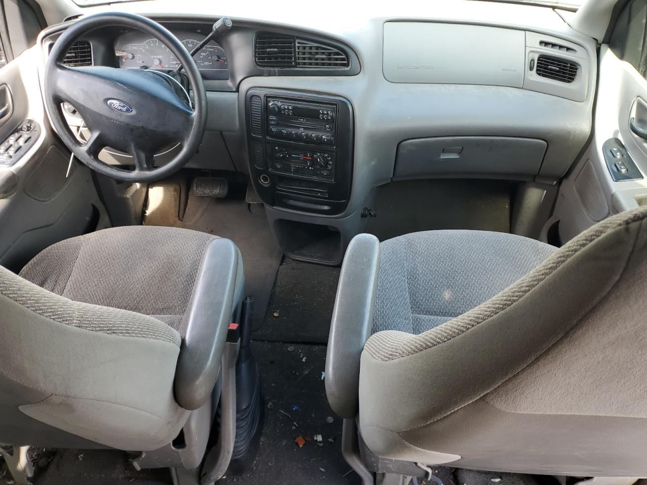 2003 Ford Windstar - Image 8