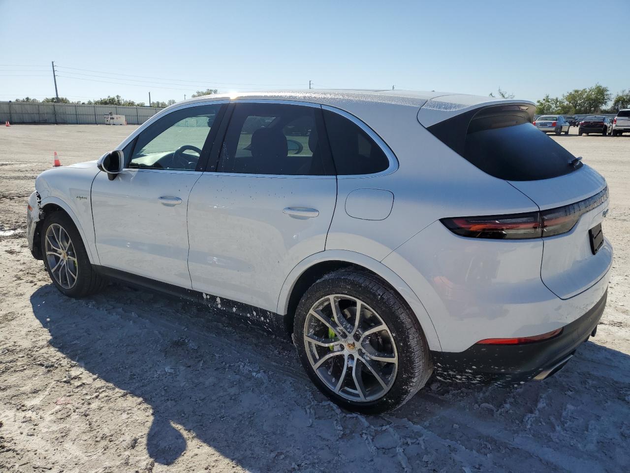 2020 Porsche Cayenne - Image 2