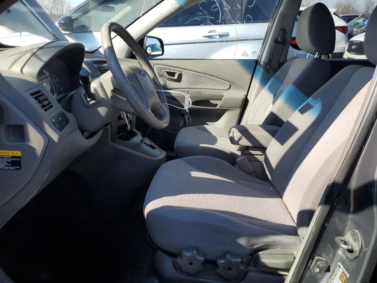 2007 Hyundai Tucson - Image 7